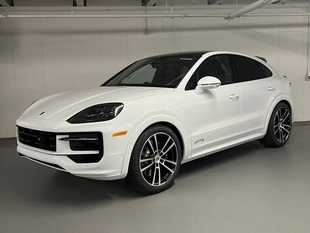 2026 Porsche Cayenne Coupe GTS