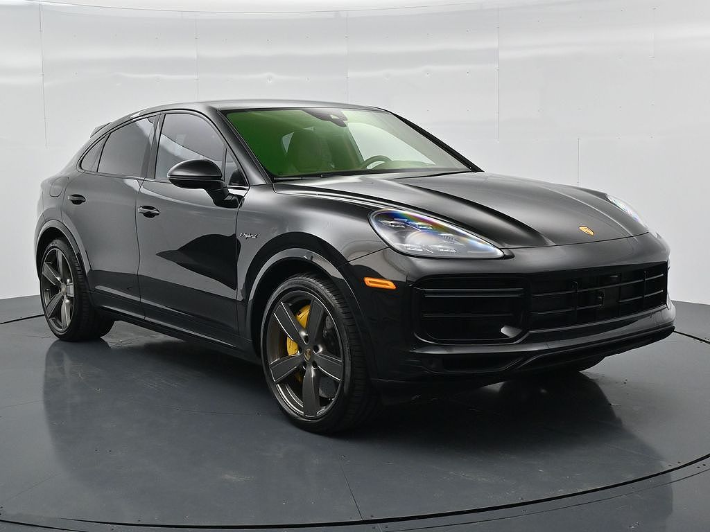 2023 Porsche Cayenne Turbo S E-Hybrid