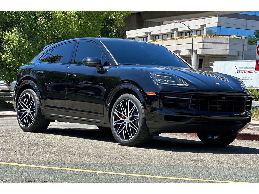 2024 Porsche Cayenne Coupe S