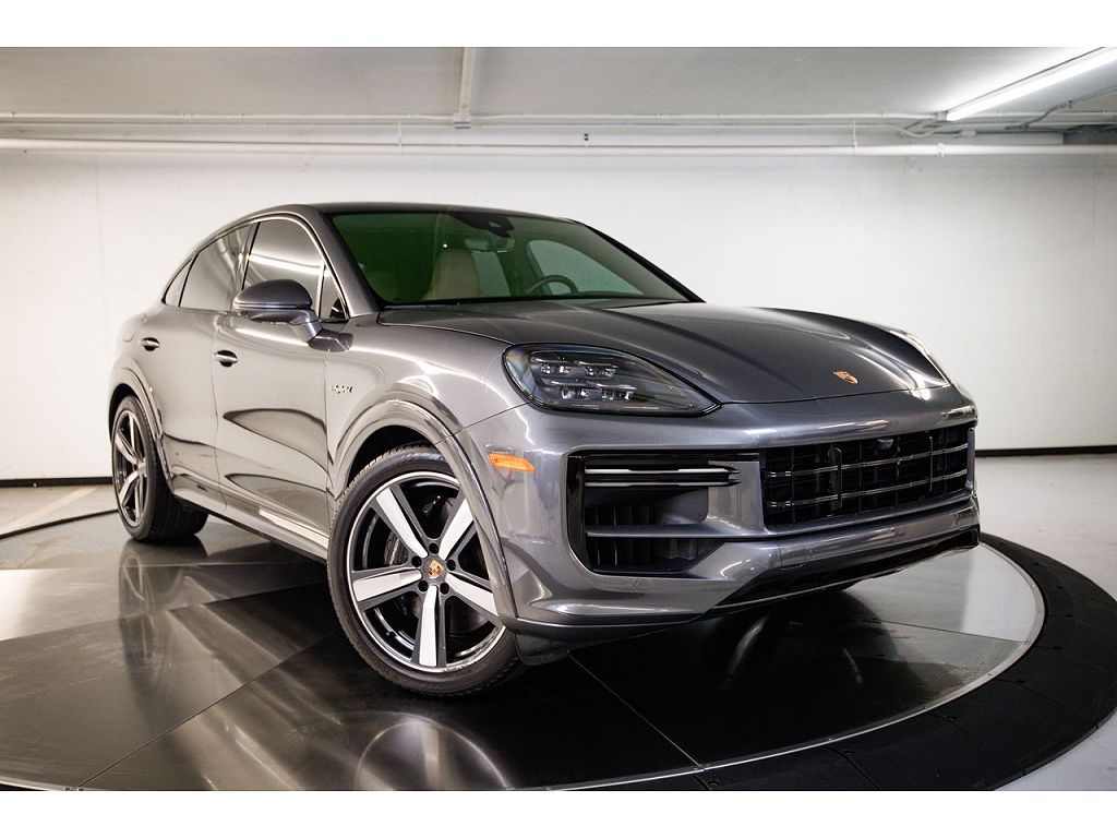2024 Porsche Cayenne Turbo E-Hybrid