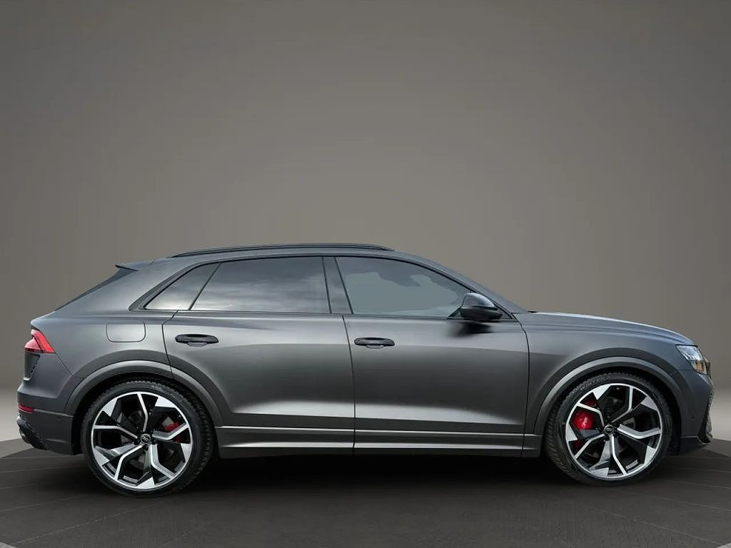 2024 Audi RS Q8