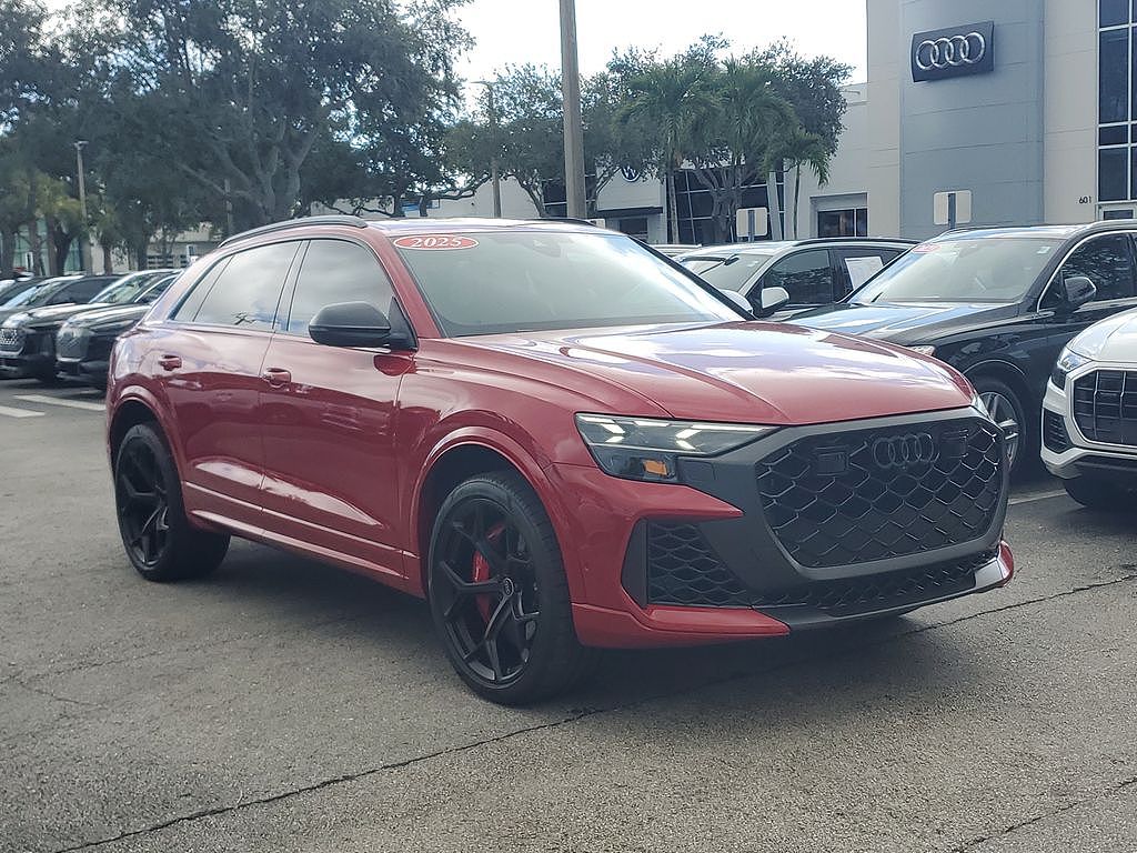 2025 Audi RS Q8 performance