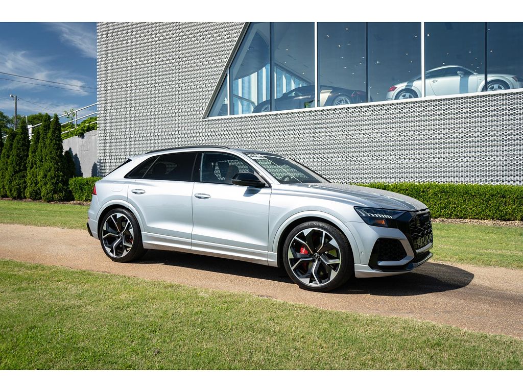 2024 Audi RS Q8