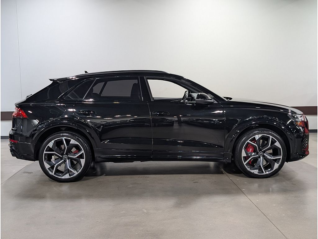 2023 Audi RS Q8