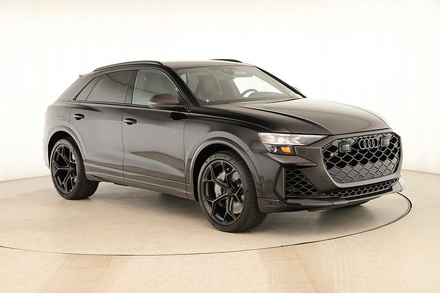 2026 Audi RS Q8 performance