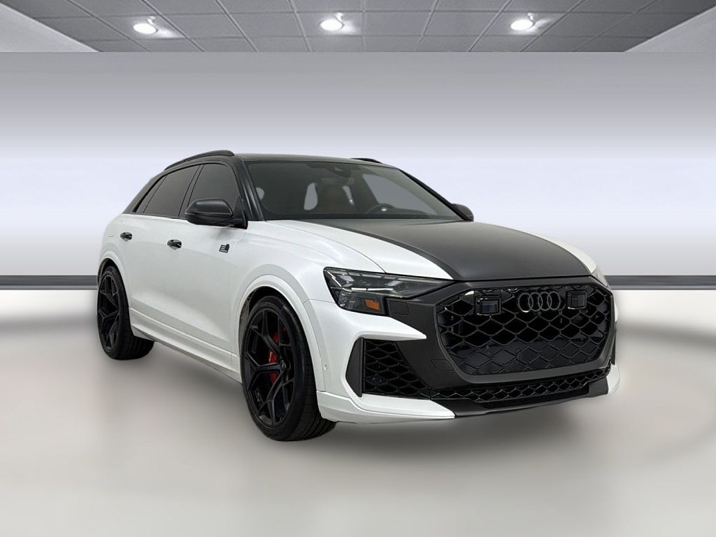 2025 Audi RS Q8 performance