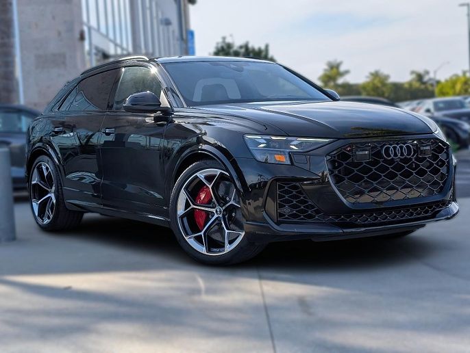 2026 Audi RS Q8 performance