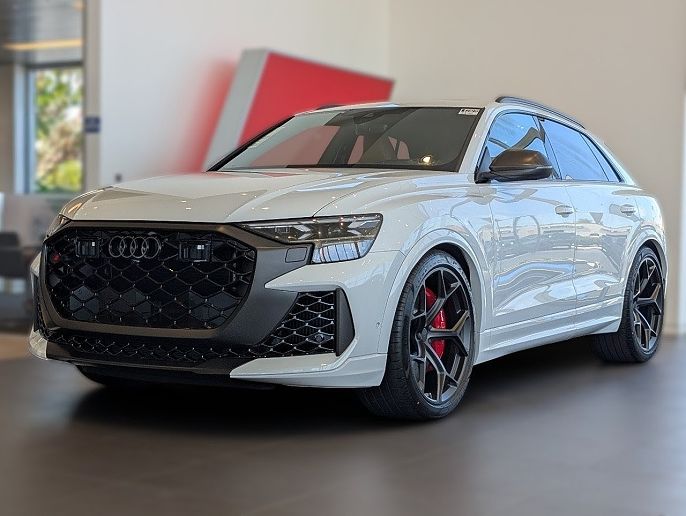 2026 Audi RS Q8 performance