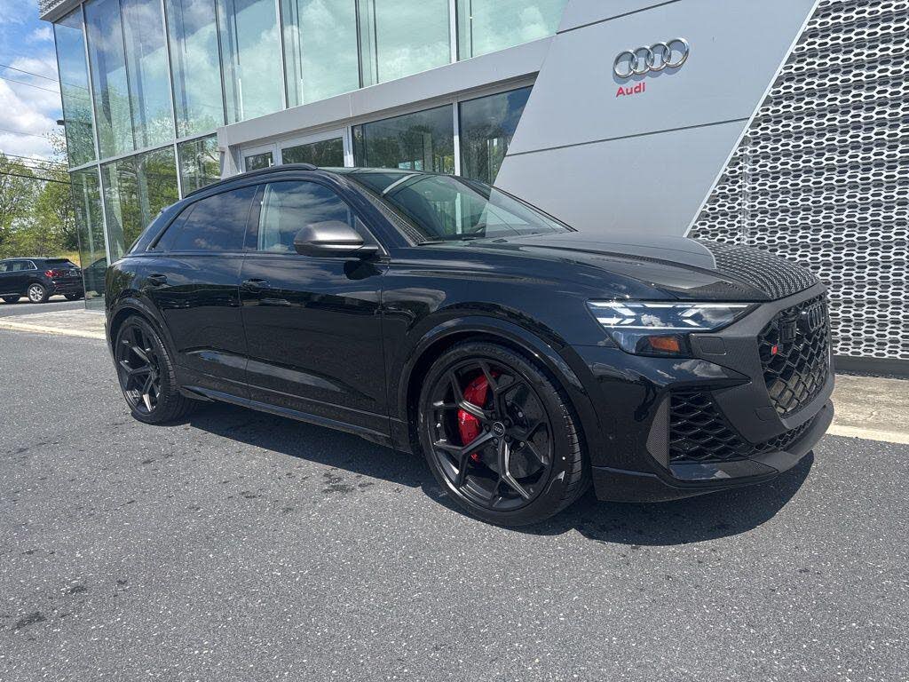 2026 Audi RS Q8 performance