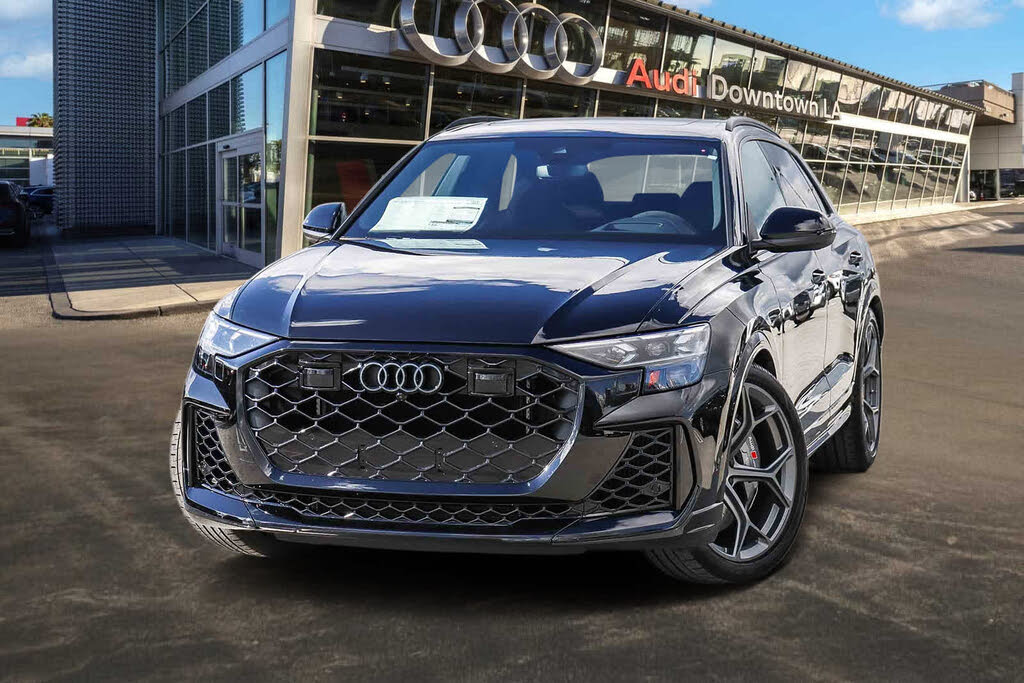 2026 Audi RS Q8 performance
