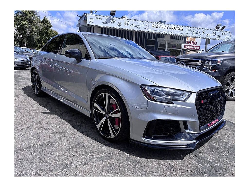 2018 Audi RS3 quattro