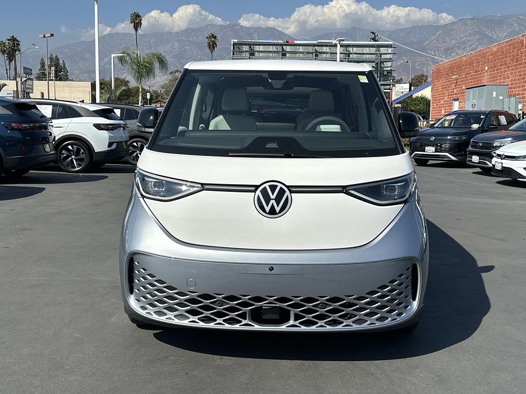 2025 Volkswagen ID. Buzz photo 1