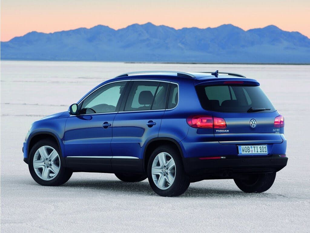 2018 Volkswagen Tiguan Limited 2WD Sport Utility Vehicles