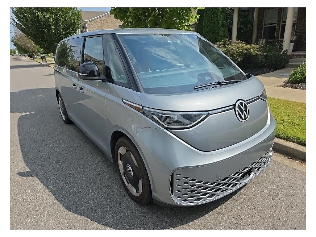 2025 Volkswagen ID. Buzz photo 1