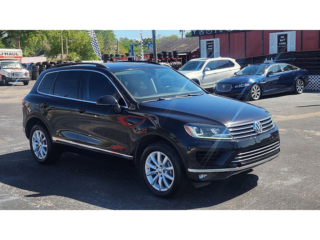 2015 Volkswagen Touareg V6 Sport