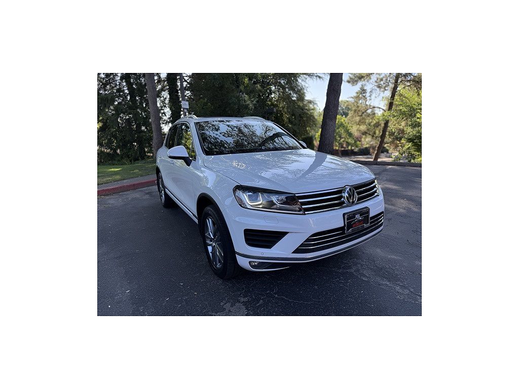 2015 Volkswagen Touareg V6 Executive
