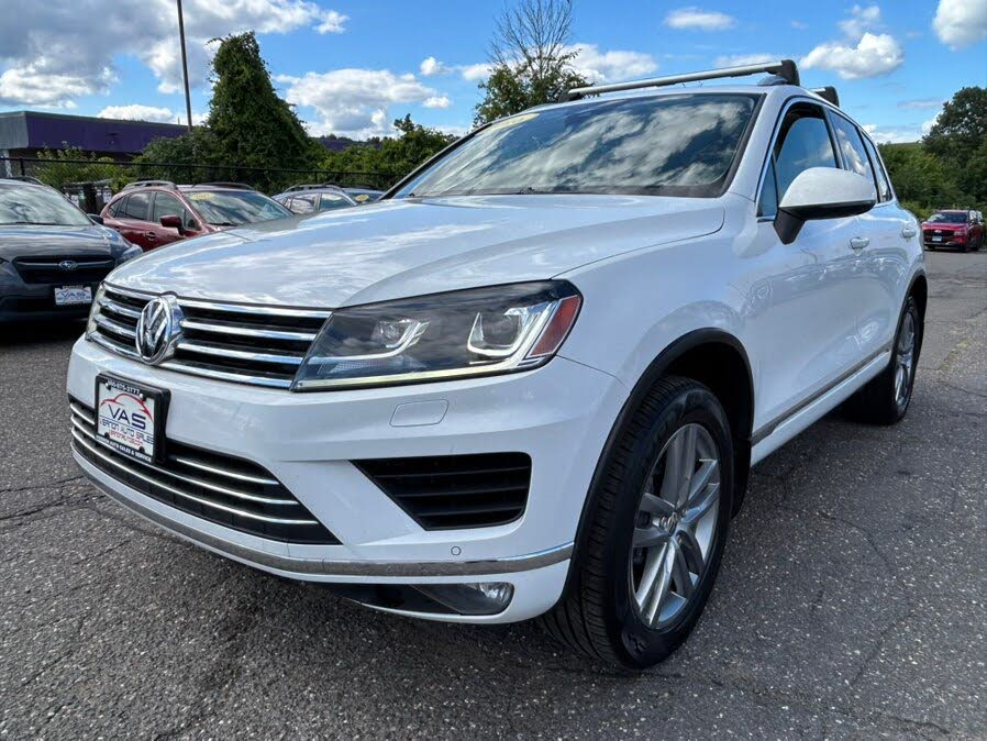 2016 Volkswagen Touareg VR6 Lux