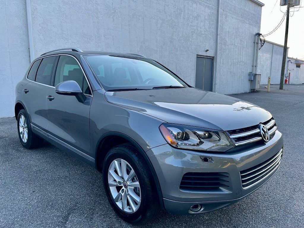 2014 Volkswagen Touareg V6 Executive