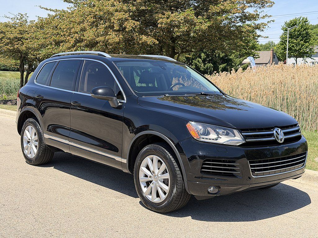 2014 Volkswagen Touareg V6 Sport