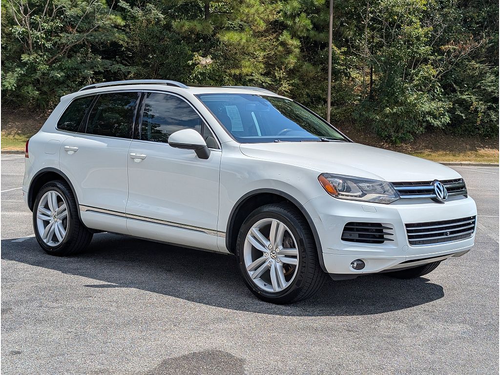 2014 Volkswagen Touareg V6 Sport