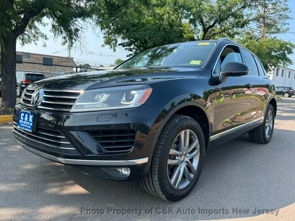 2015 Volkswagen Touareg V6 Sport