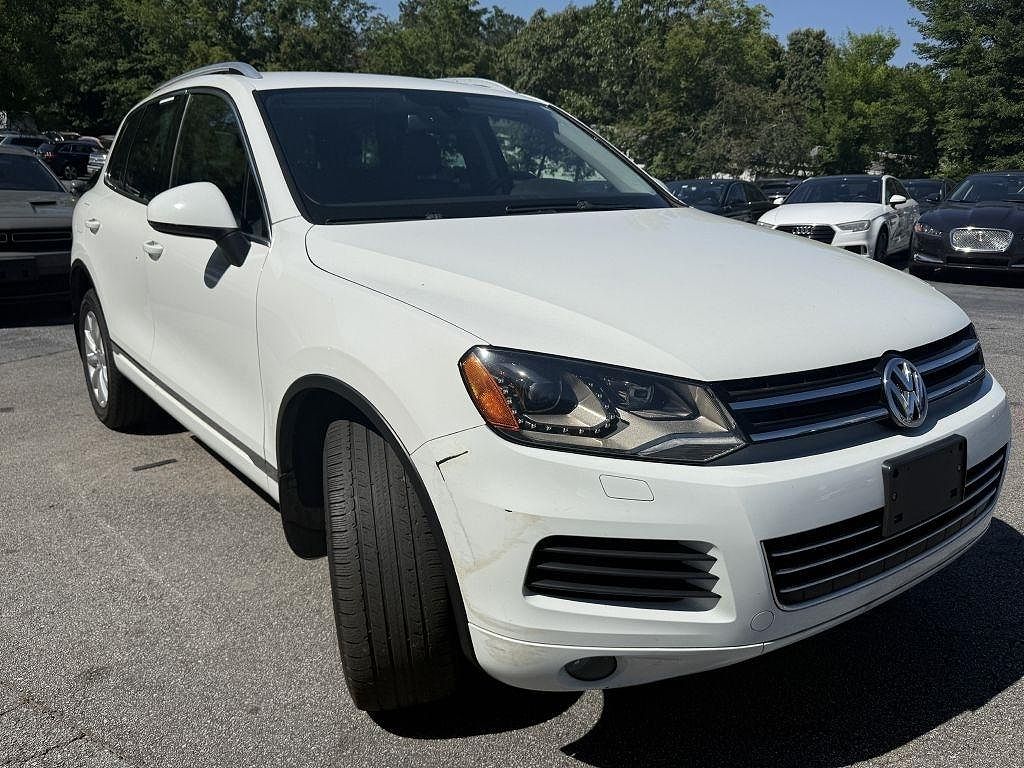 2012 Volkswagen Touareg VR6 Lux