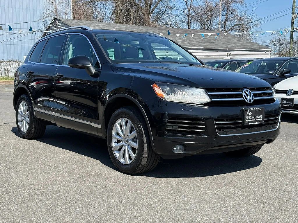 2012 Volkswagen Touareg VR6 Lux
