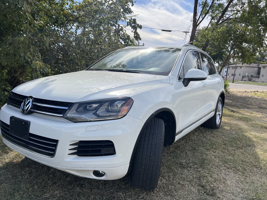 2012 Volkswagen Touareg VR6 Lux
