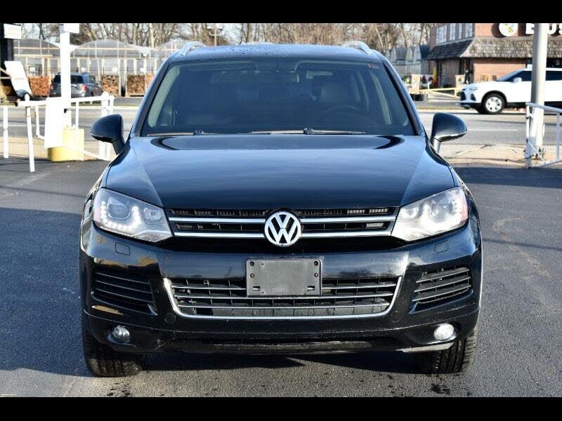 2011 Volkswagen Touareg VR6 Lux
