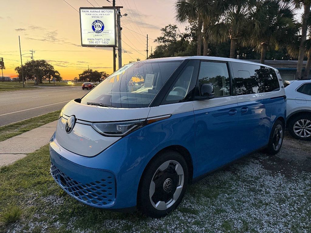 2025 Volkswagen ID. Buzz Pro S Plus