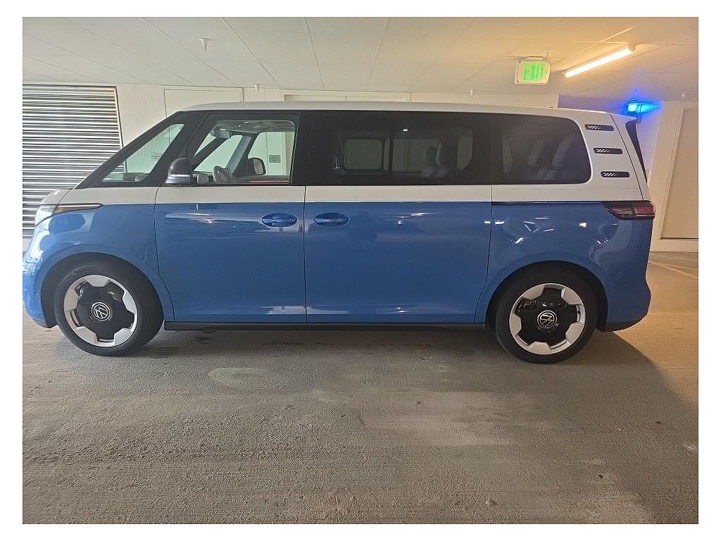 2025 Volkswagen ID. Buzz photo 1