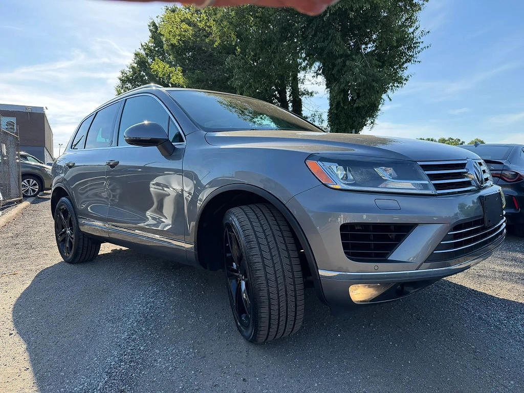 2017 Volkswagen Touareg V6 Wolfsburg Edition