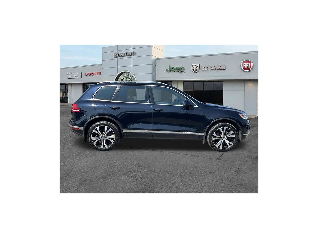 2017 Volkswagen Touareg V6 Wolfsburg Edition