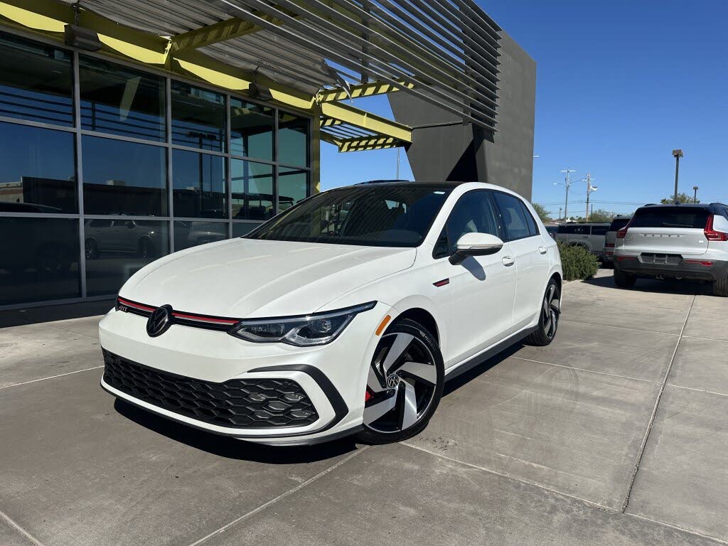 2022 Volkswagen Golf GTI SE
