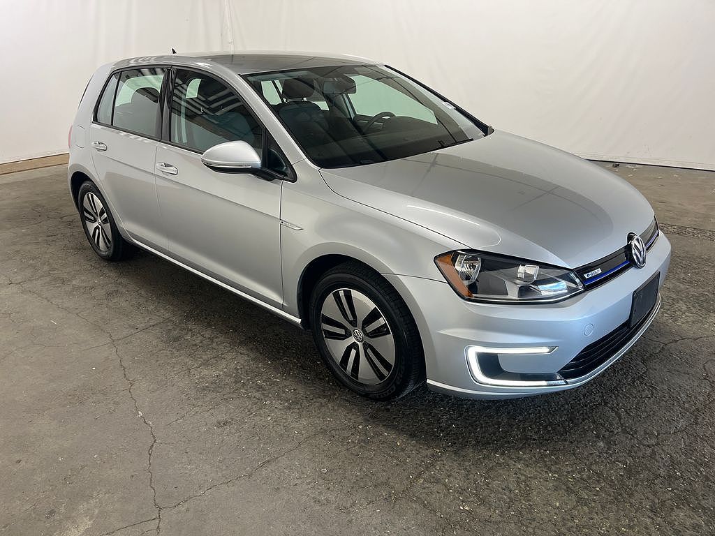 2016 Volkswagen e-Golf SE