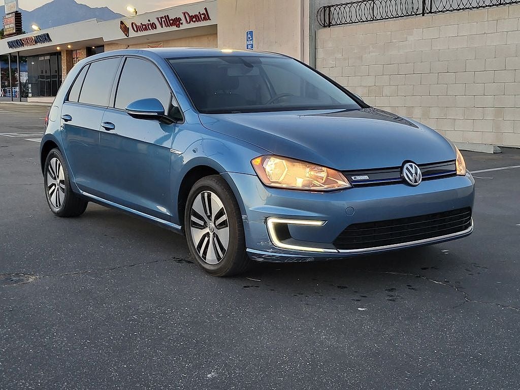 2016 Volkswagen e-Golf photo 1