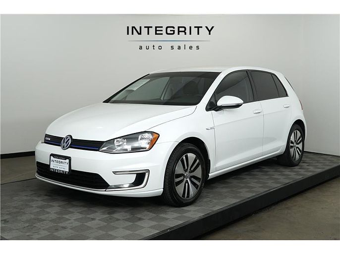 2016 Volkswagen e-Golf SE