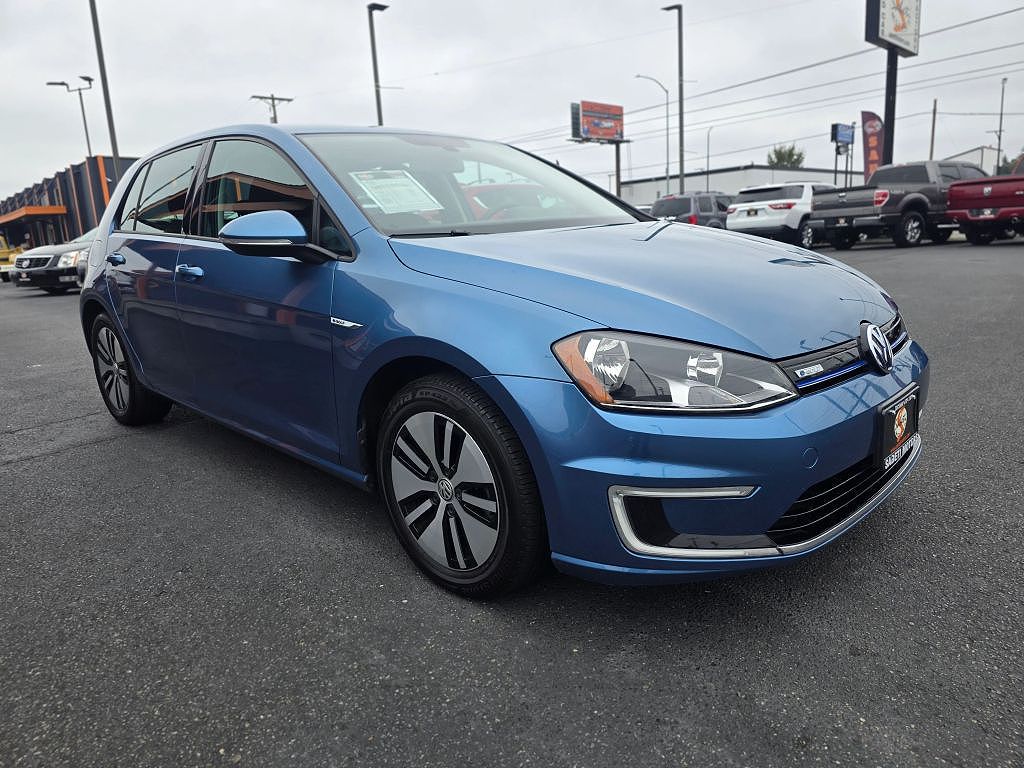2016 Volkswagen e-Golf SE