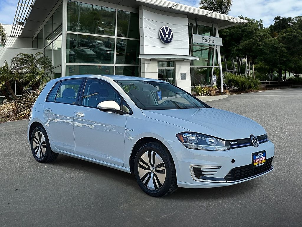 2019 Volkswagen e-Golf SE