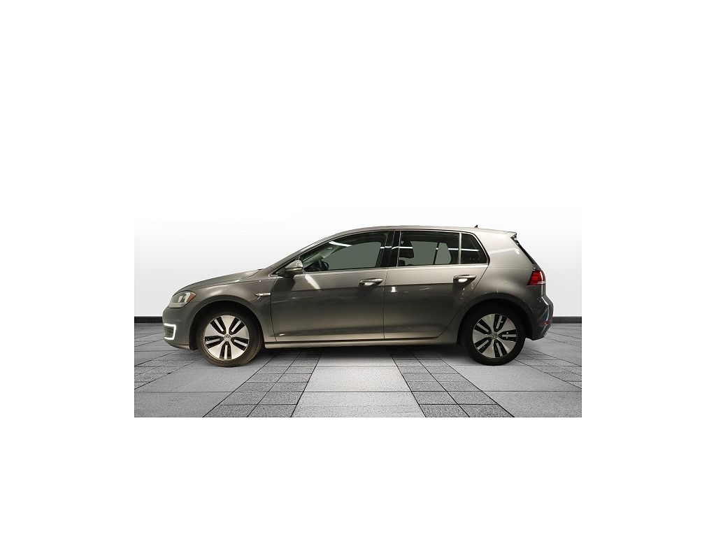 2019 Volkswagen e-Golf SE