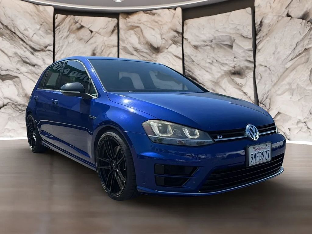 2015 Volkswagen Golf R w/Dynamic Chassis Control and Navigation