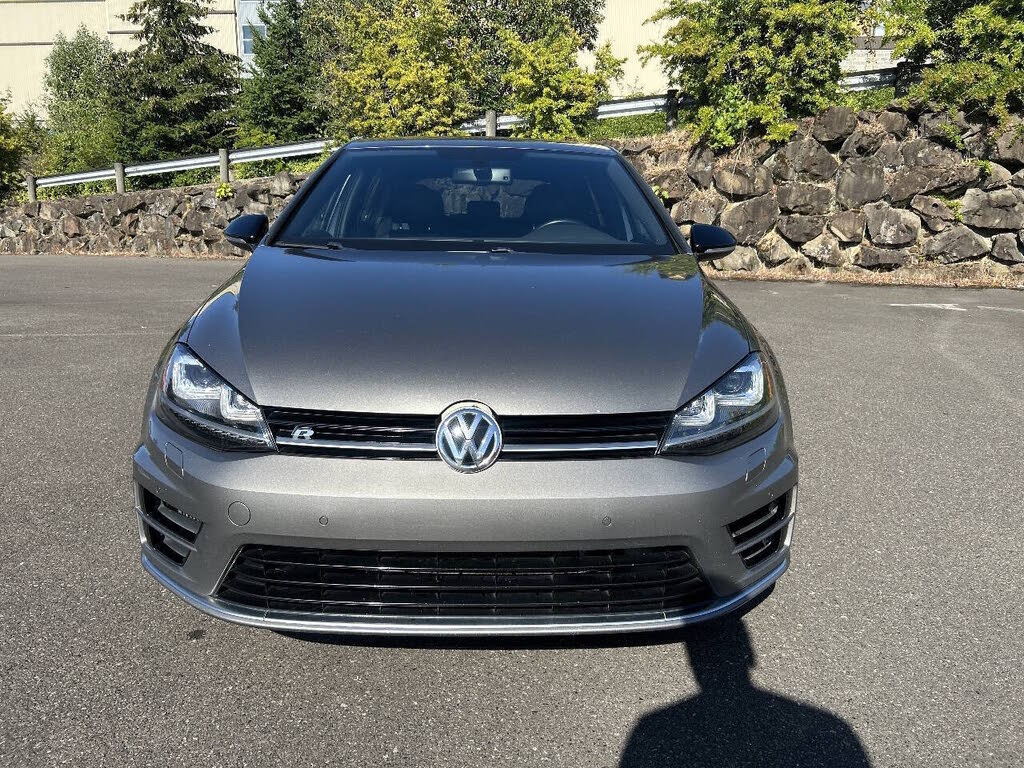 2015 Volkswagen Golf R w/Dynamic Chassis Control and Navigation