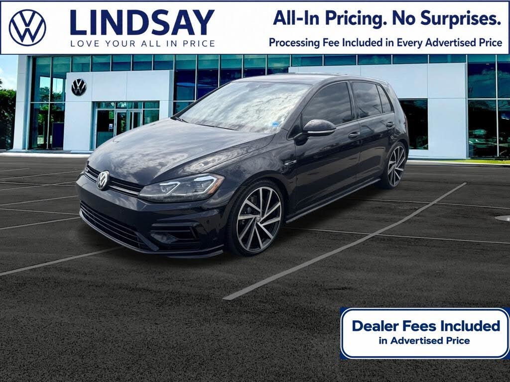 2019 Volkswagen Golf 2.0T w/DCC and Navigation