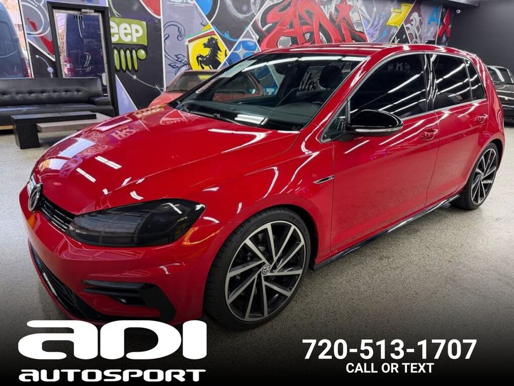 2019 Volkswagen Golf R 2.0T w/DCC and Navigation