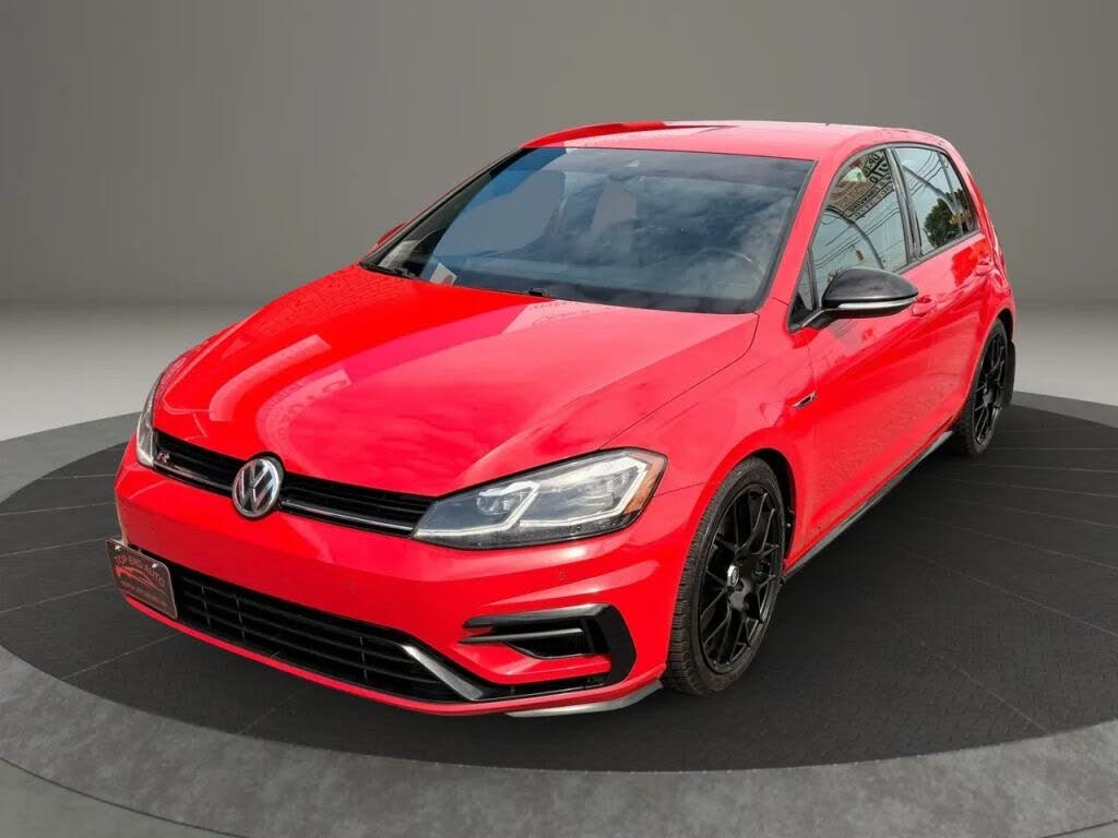 2018 Volkswagen Golf 2.0T w/DCC and Navigation