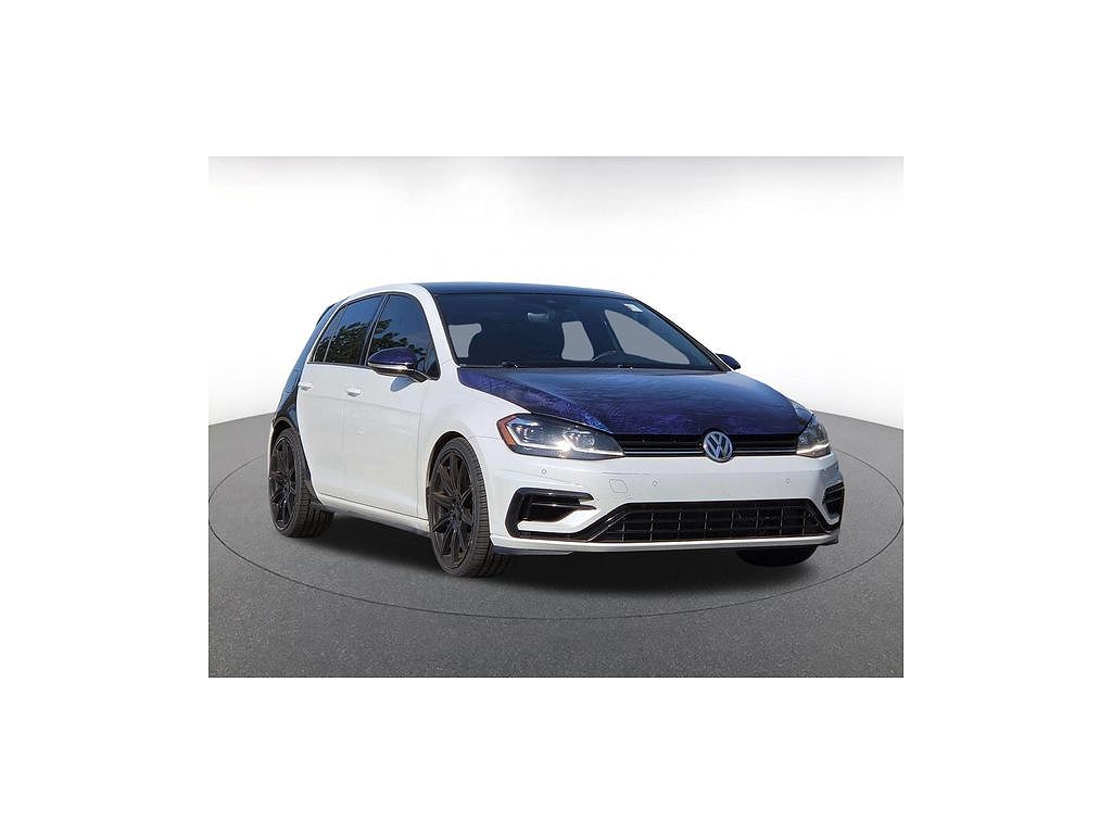 2018 Volkswagen Golf 2.0T w/DCC and Navigation