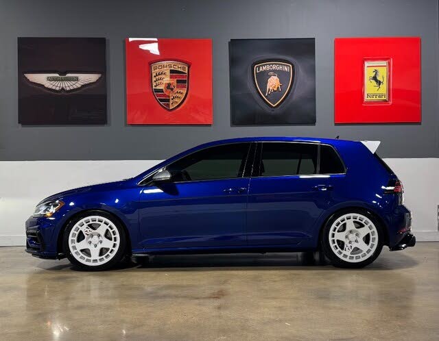2018 Volkswagen Golf 2.0T w/DCC and Navigation