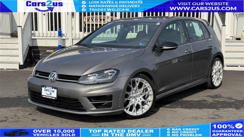 2017 Volkswagen Golf w/DCC and Navigation
