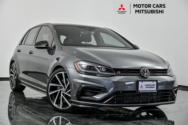 2019 Volkswagen Golf 2.0T w/DCC and Navigation