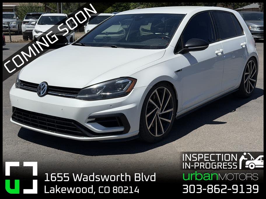 2019 Volkswagen Golf 2.0T w/DCC and Navigation